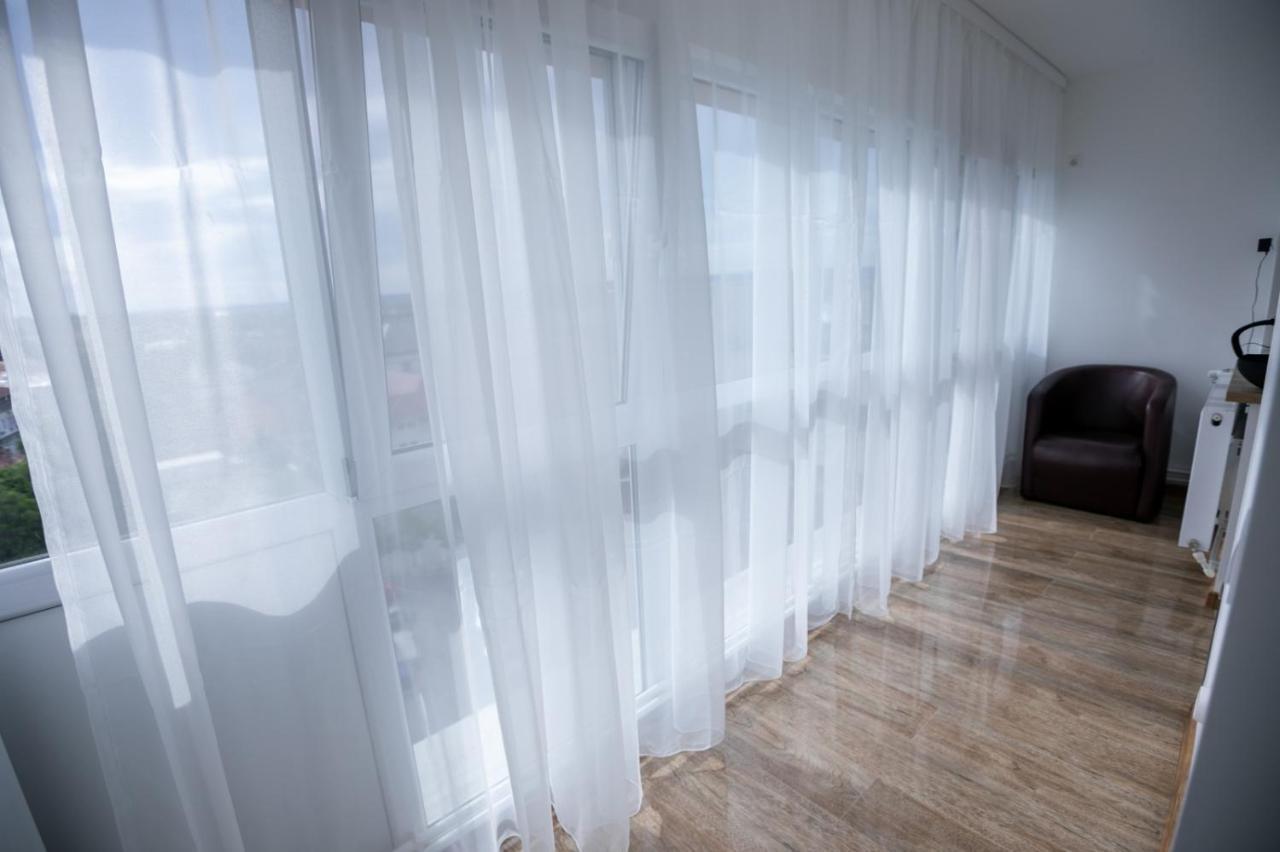 Apartament Central Targu Jiu Ngoại thất bức ảnh