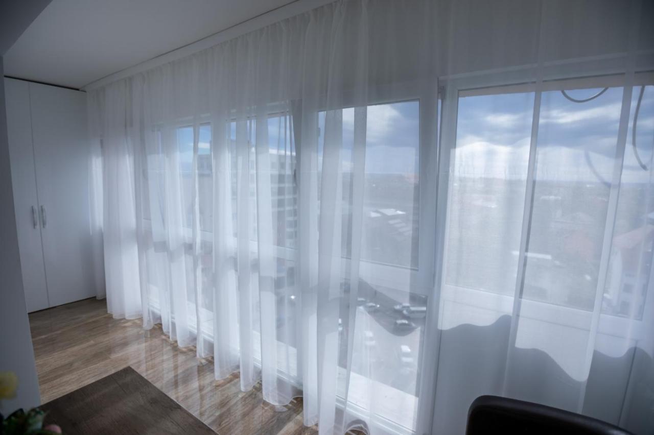 Apartament Central Targu Jiu Ngoại thất bức ảnh