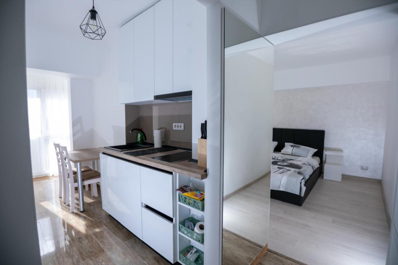 Apartament Central Targu Jiu Ngoại thất bức ảnh